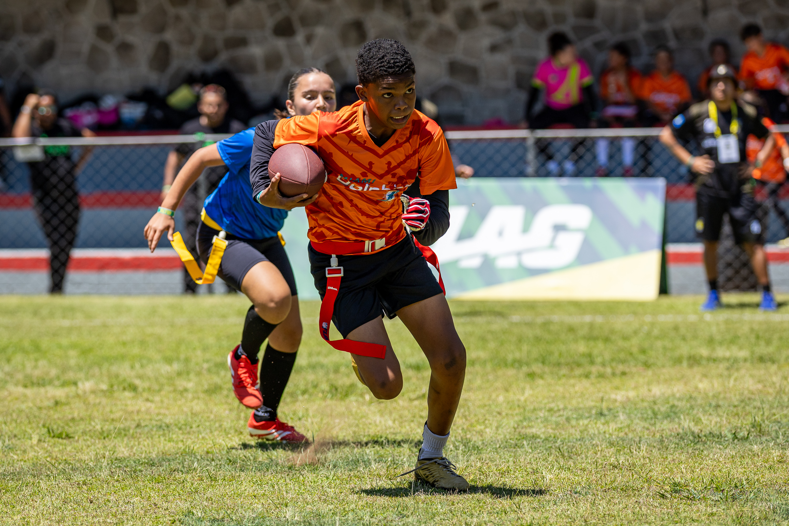 Atleta da categoria Sub-12 em ação em campeonato escolar em São Paulo